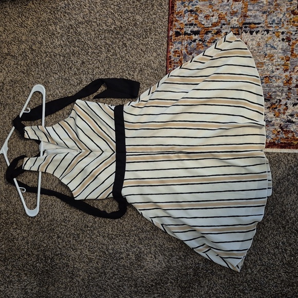 Semiformal Mini Dress w/ Classic Pattern - Picture 2 of 5